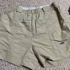Aftco shorts khaki